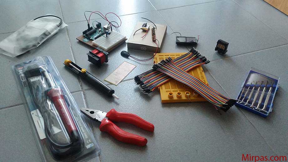 Herramientas de trabajo para el técnico en electrónica