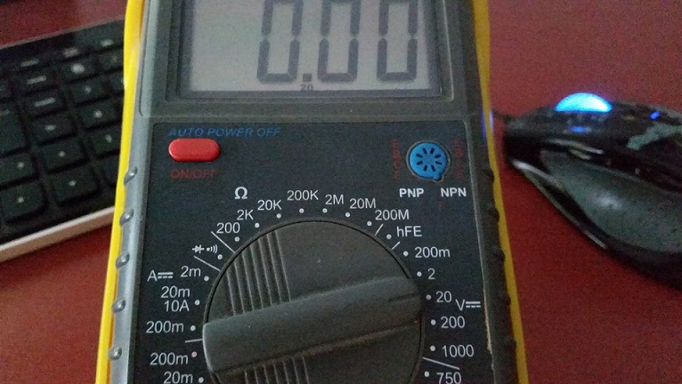 La pantalla del tester te muestra el resultado tester digital