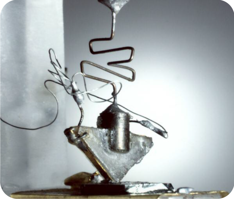 Transistor original de laboratorios Bell 1945