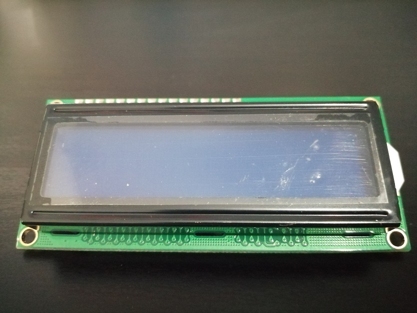 Elemento integrado con pantalla LCD de 16 x 2