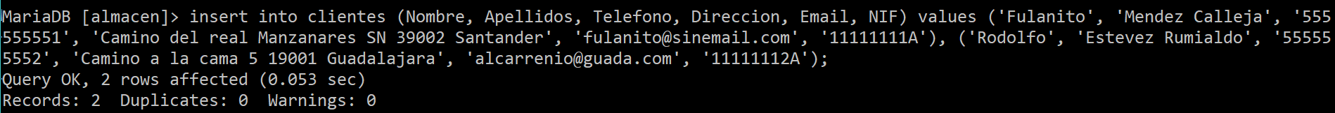 Insertar dos o más registros separados entre paréntesis y comas
